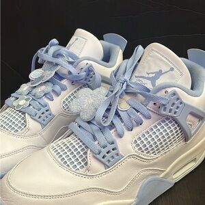 Nike Jordans retro 4s Forget me not (Women’s)